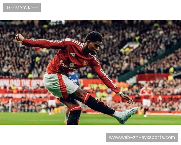 拉什福德回敲补射曼联把握比赛