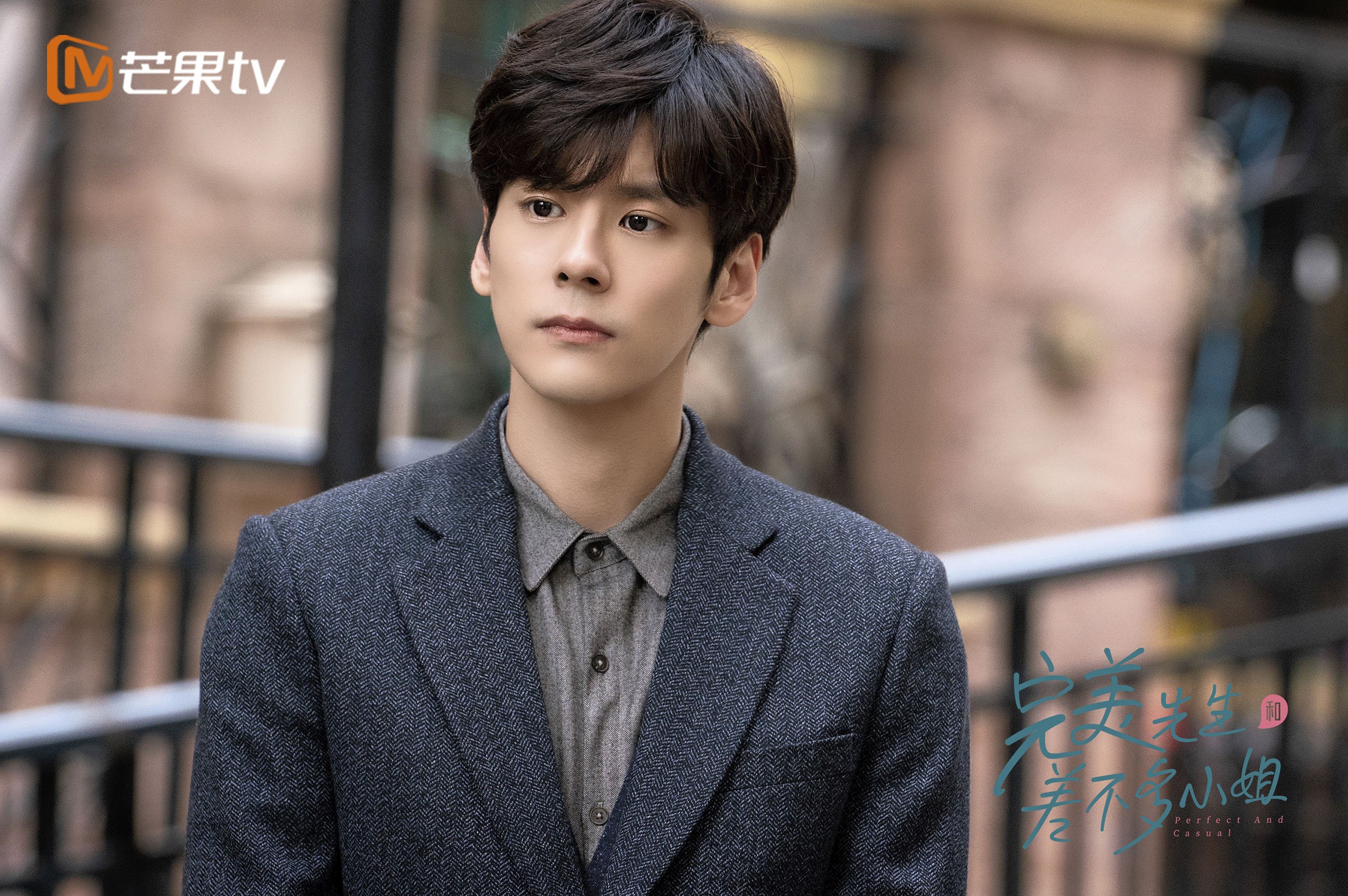 爱游戏平台-Hernandez 防守关键时刻表现抢眼，hernandez球员